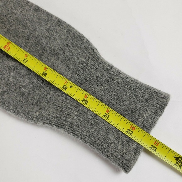 Victorias Secret Size M Gray Boxy Nylon Rabbit Wool Sweater Slouchy Cozy Casual - Picture 9 of 10